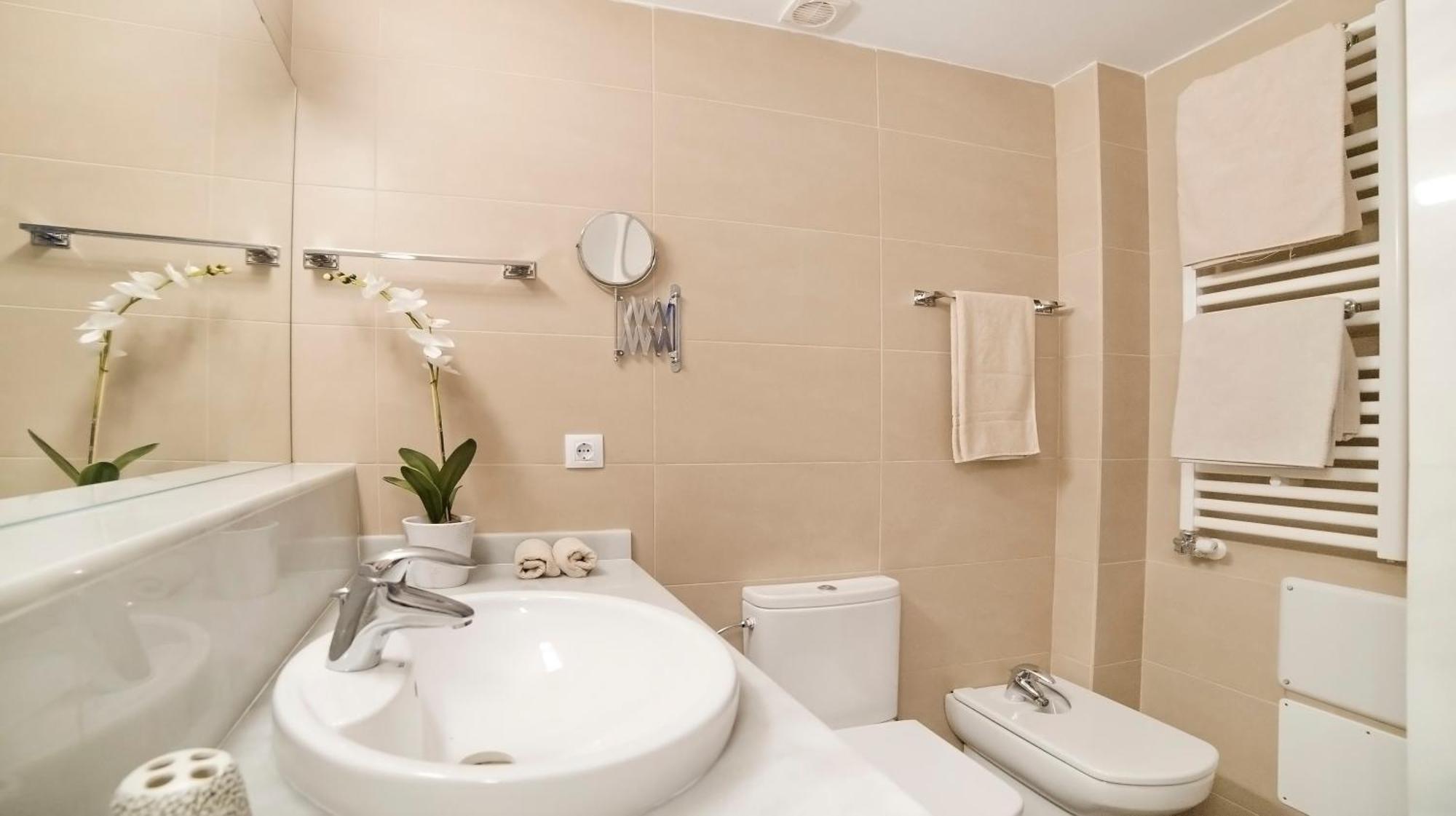 Tranquil Duplex In Sitges, Barcelona,Sea Views, Parking, Terrace Apartment Ngoại thất bức ảnh